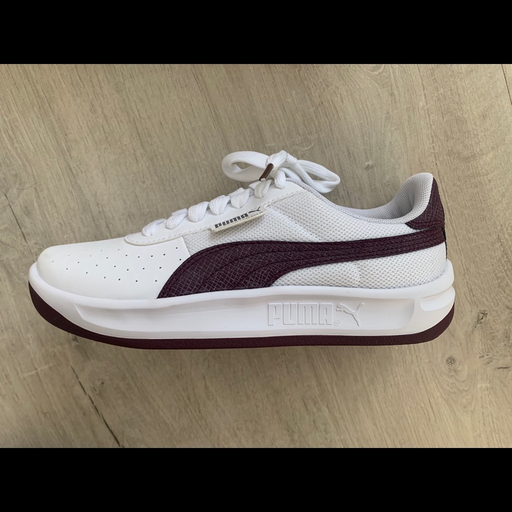 Women’s Puma California sneaker, size 7